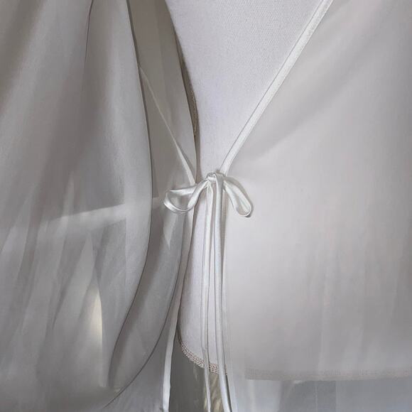 Betsey Johnson Sheer White Intimates Robe Rose Flutter Pleated Sleeve Ballerina - Picture 7 of 16